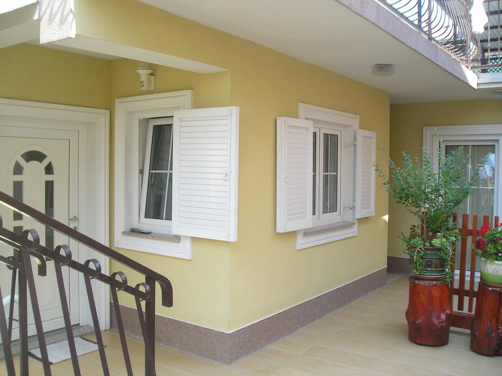 Family Apartments Ankica Crikvenica Room photo
